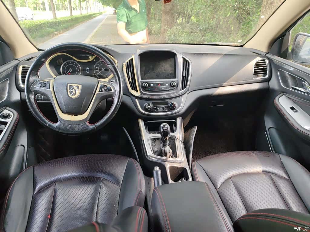Wuling 560, 2017 13