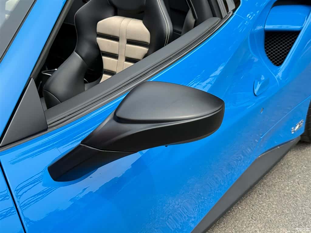 Ferrari 488, 2019 21