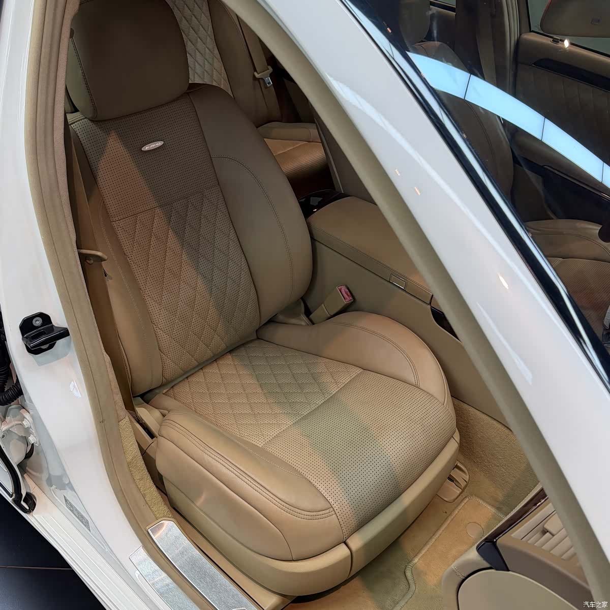 Mercedes-Benz S-Class, 2011 11