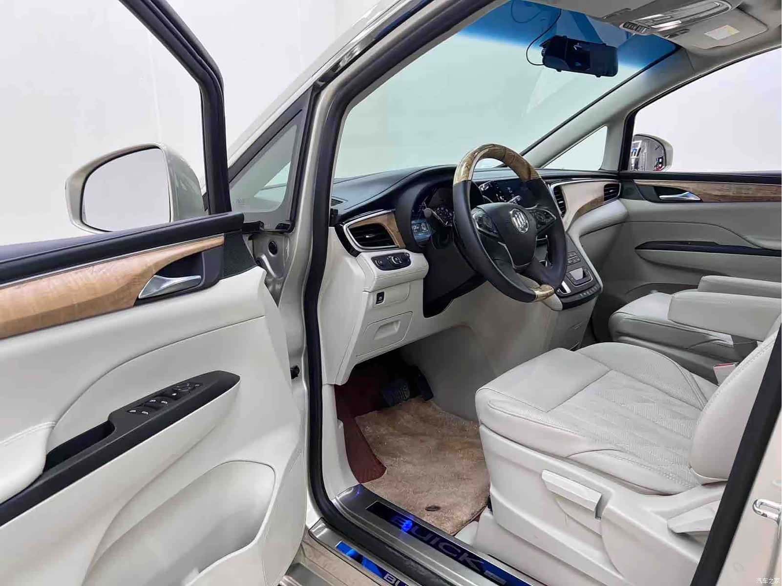 Buick GL8, 2019 6
