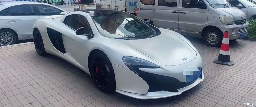 McLaren 625C, 2016 3