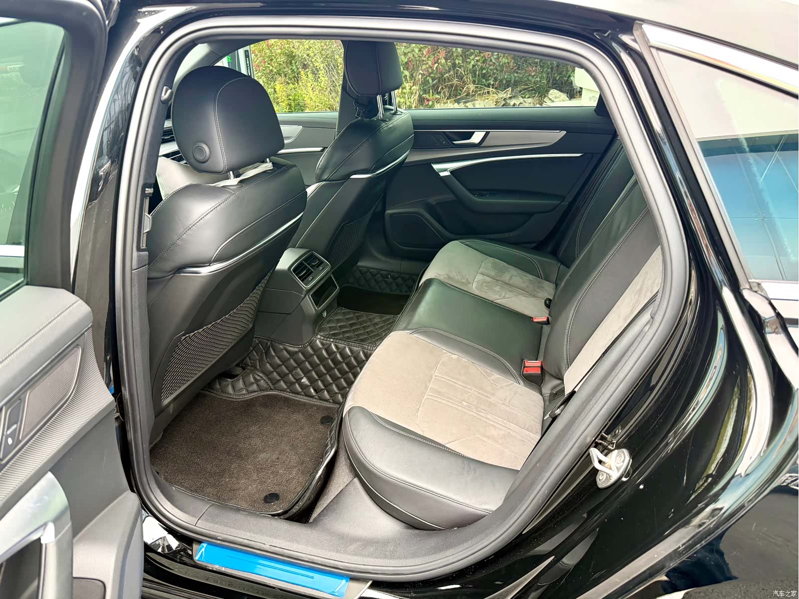 Audi A6L, 2022 15
