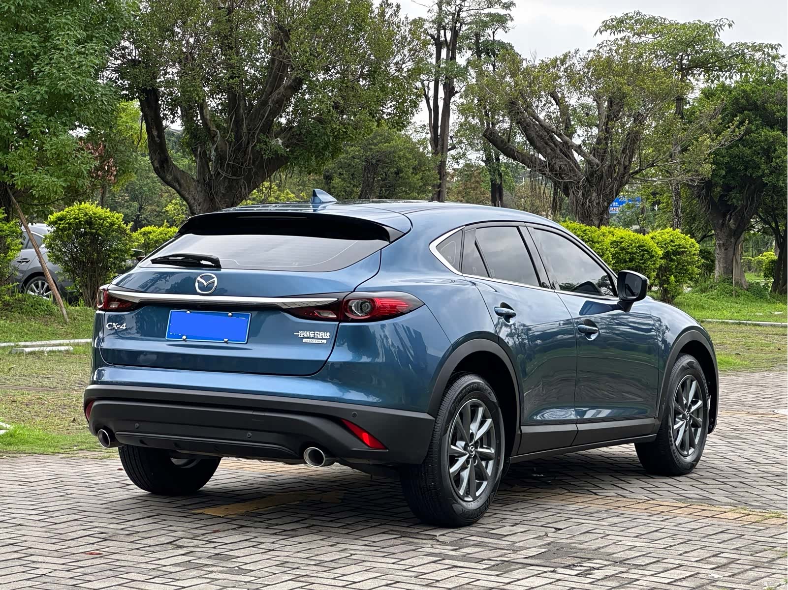 Mazda CX-4, 2020 все фото