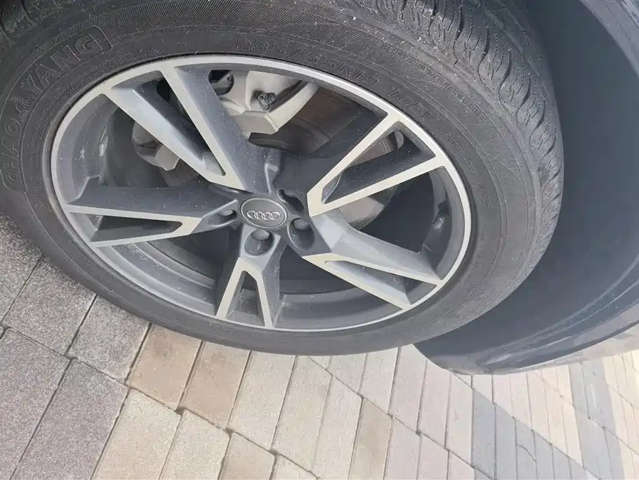 Audi Q5L Audi Q5L