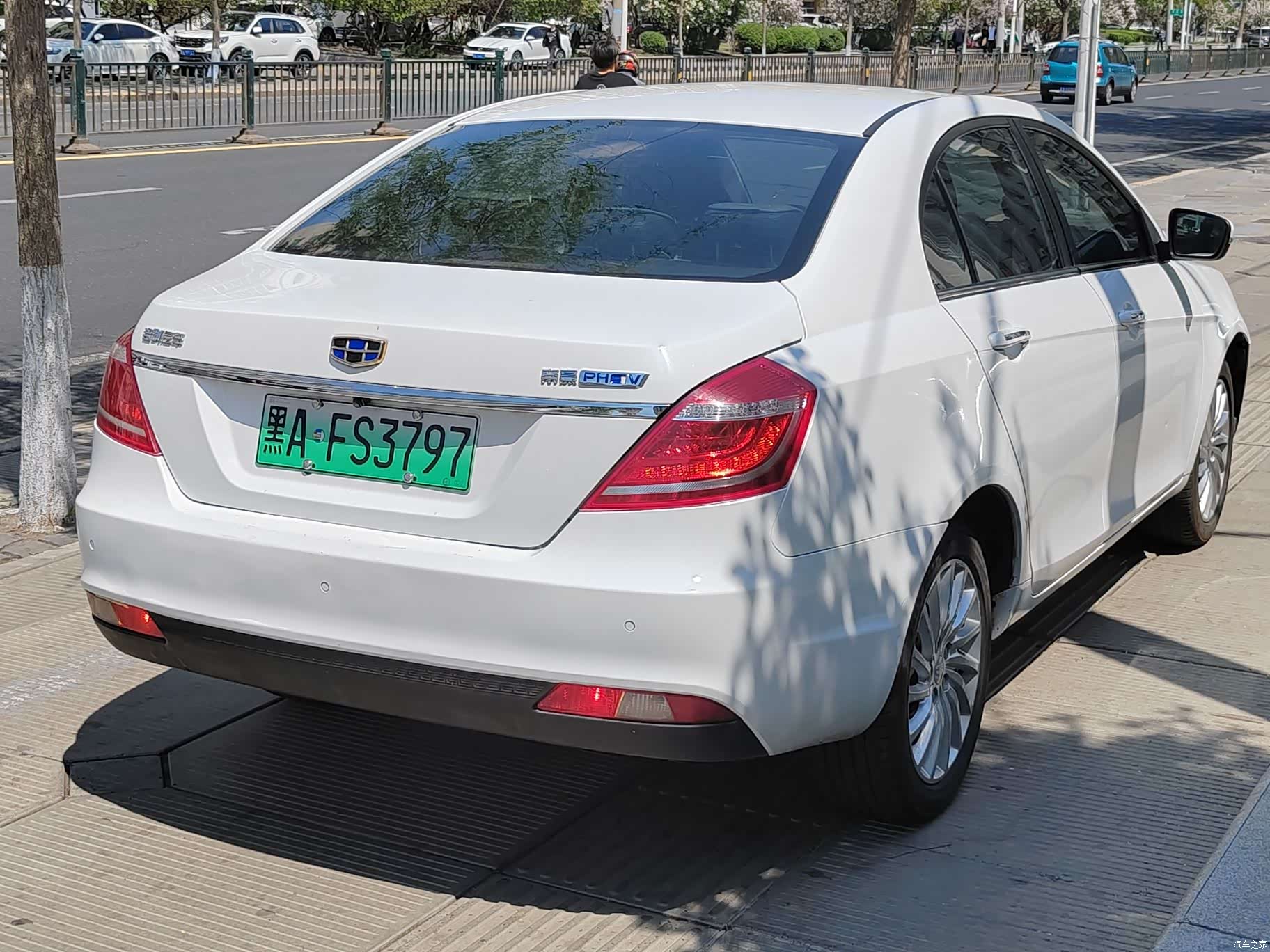 Geely Emgrand, 2017 все фото