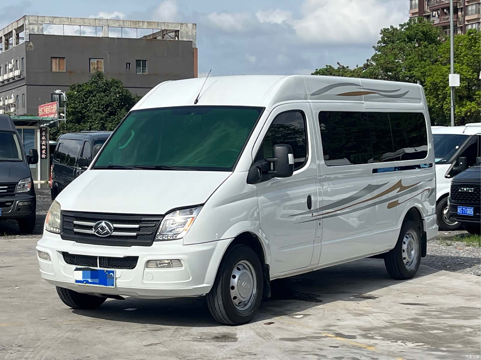 Maxus V80, 2022 1