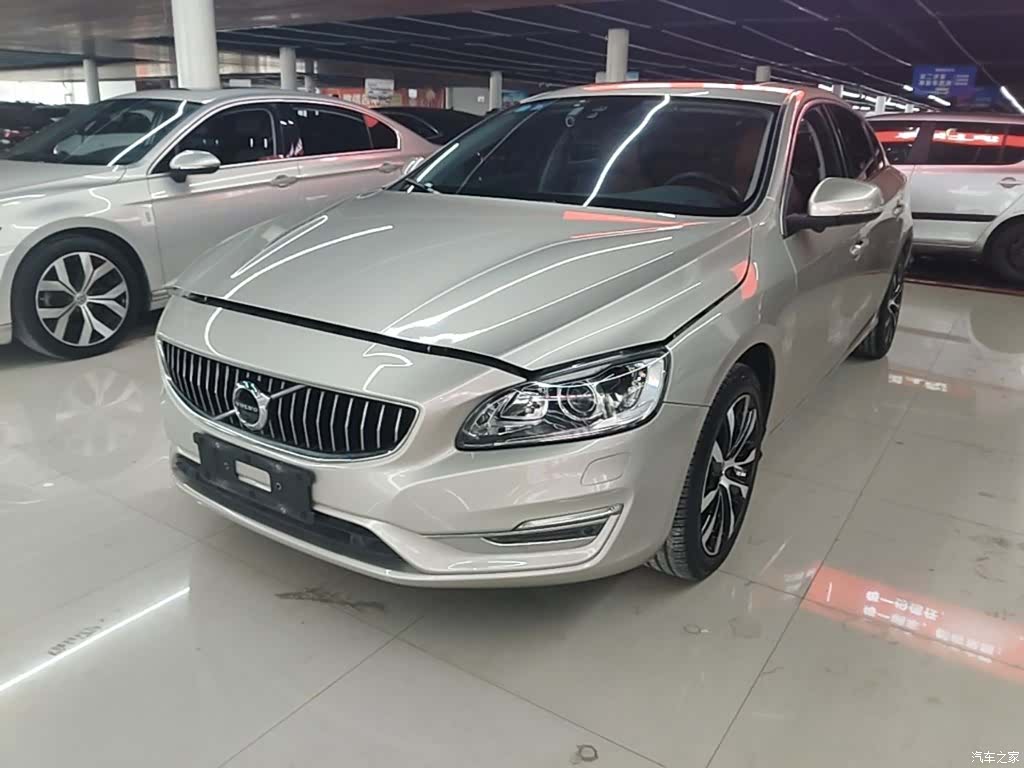 Volvo S60, 2020 1