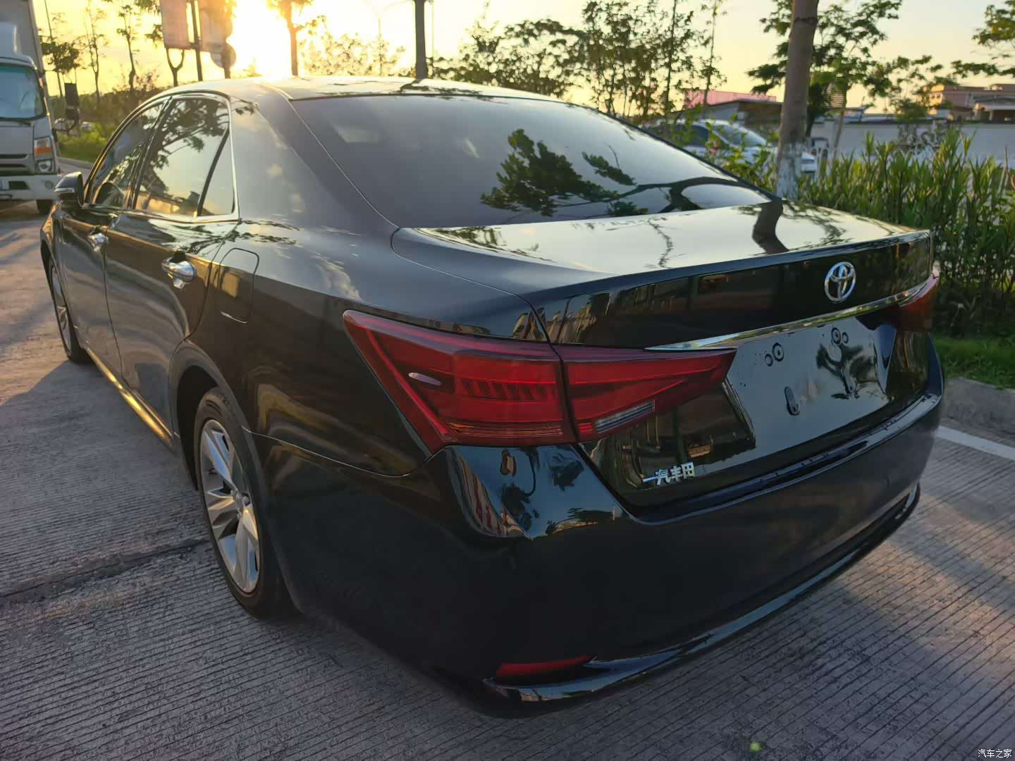 Toyota Crown, 2015 7