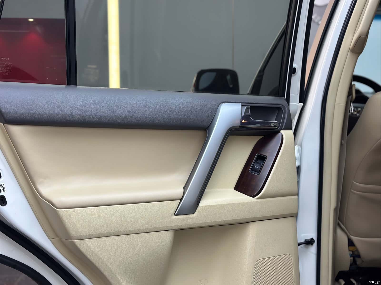Toyota Prado, 2017 8