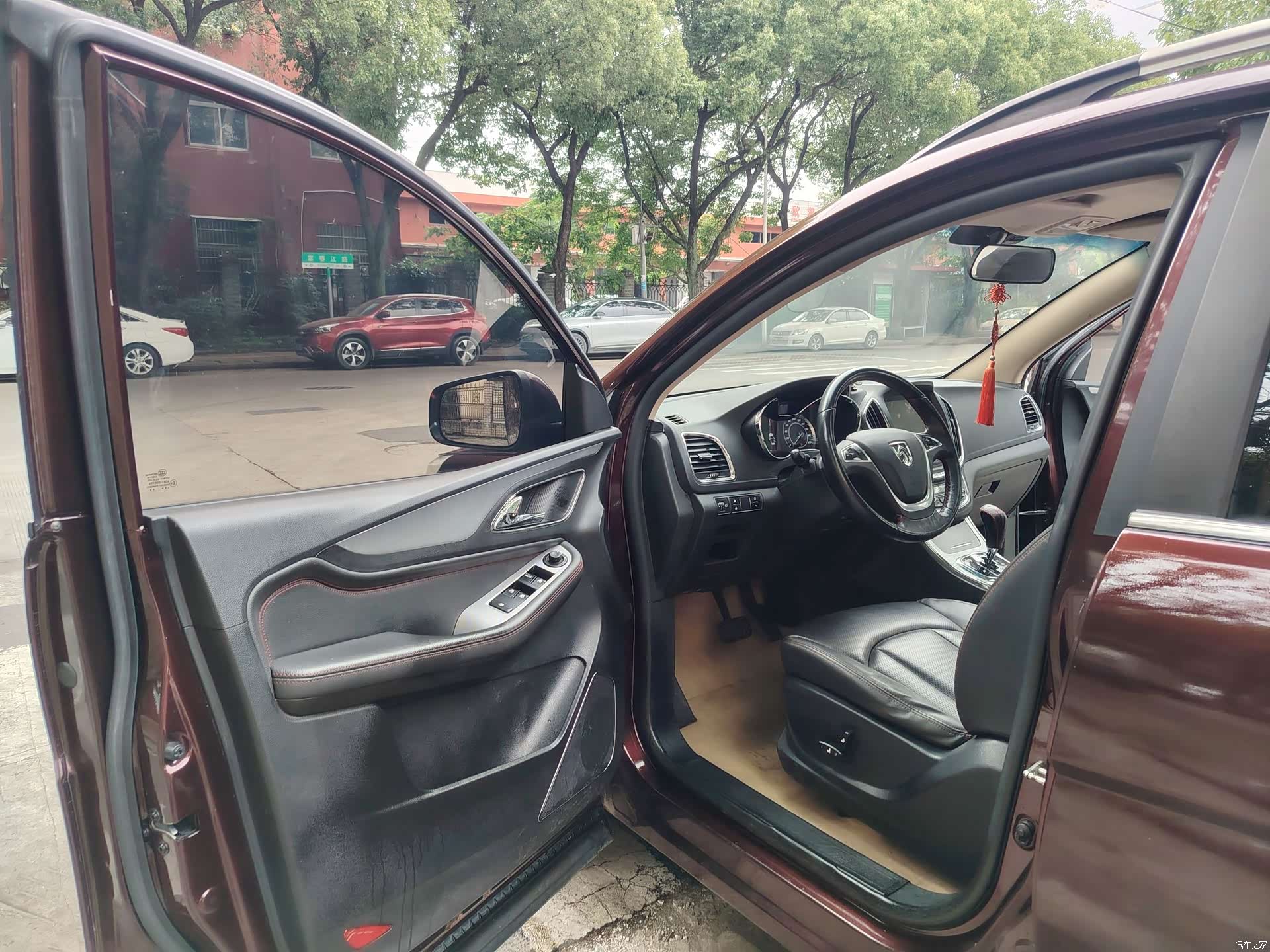Wuling 560, 2017 все фото
