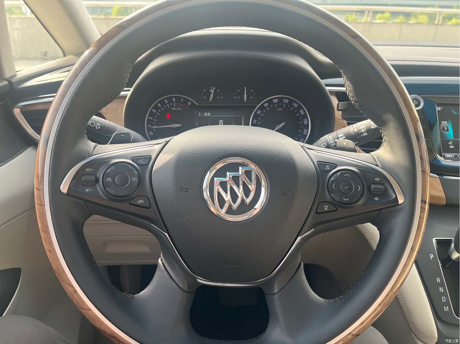 Buick GL8, 2019 18