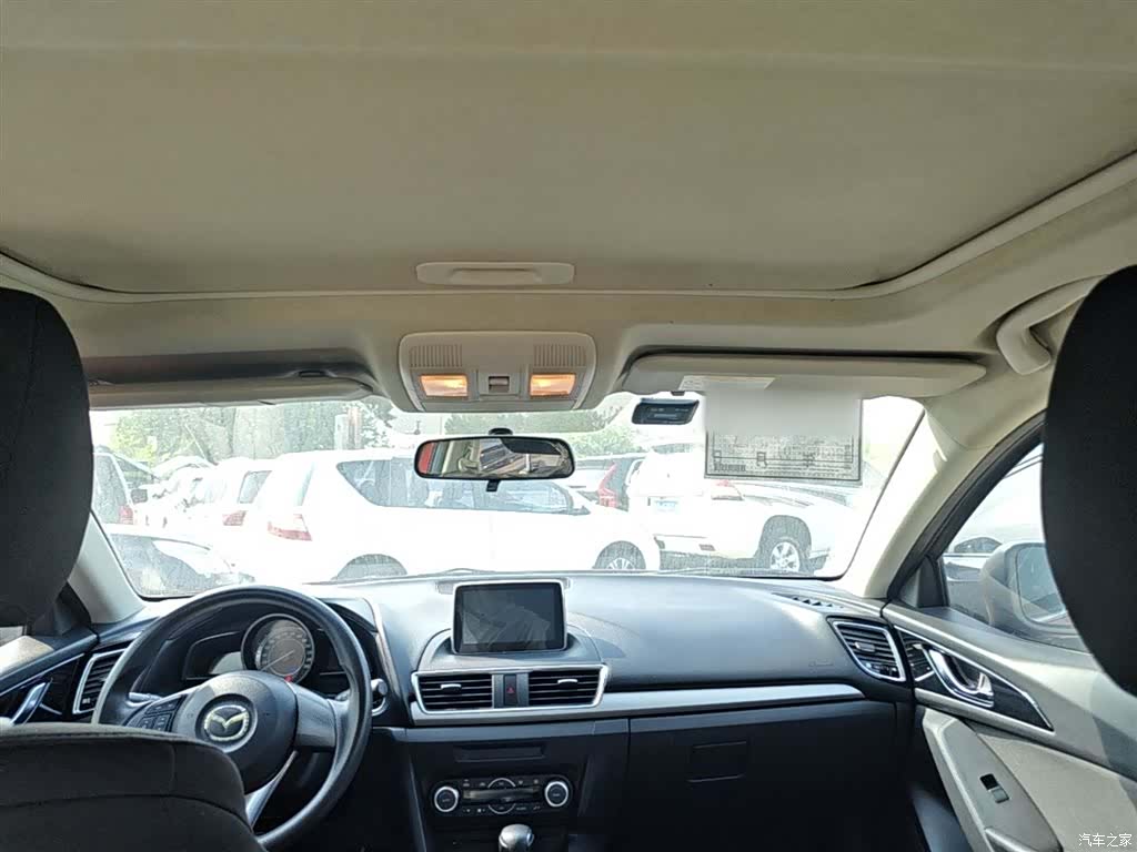 Mazda Mazda3, 2014 18