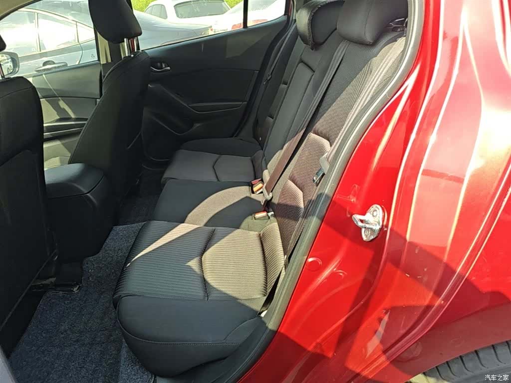 Mazda Mazda3, 2014 17