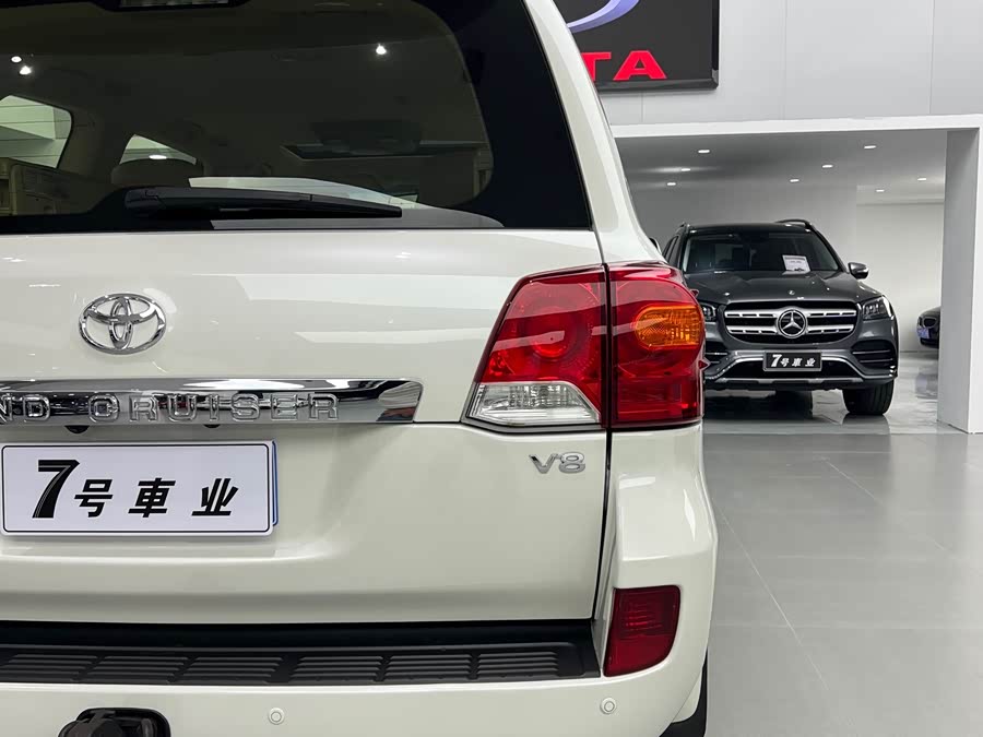 Toyota Land Cruiser 2017, фото 10