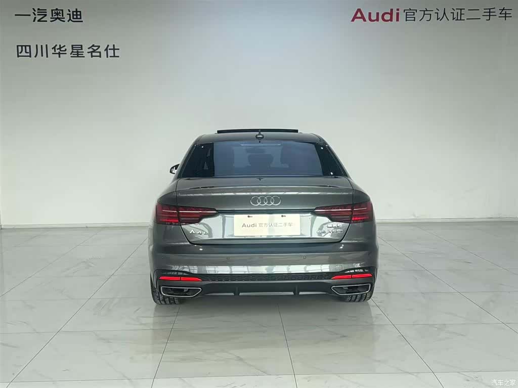 Audi A4L, 2022 все фото