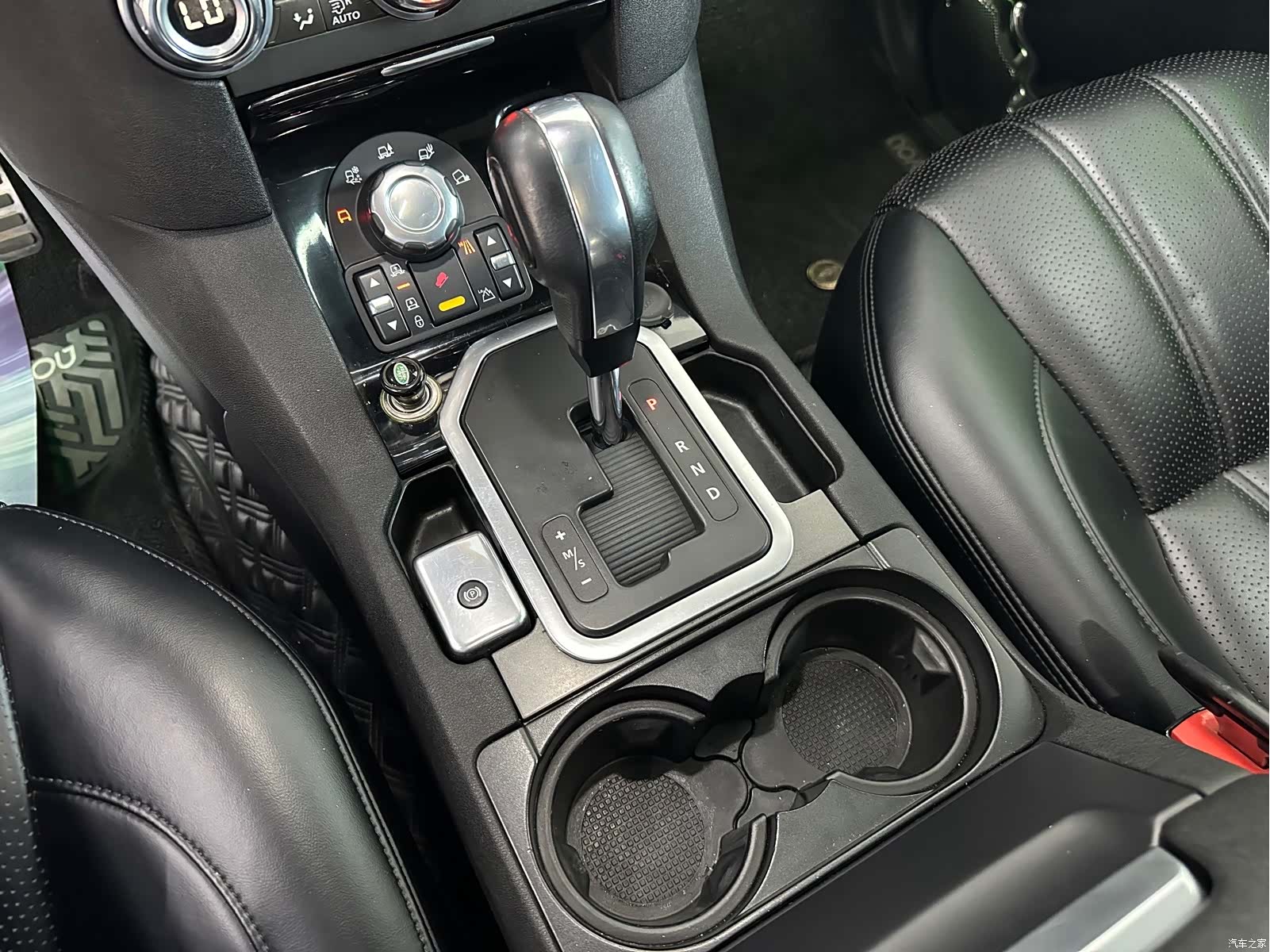 Land Rover Discovery, 2012 12