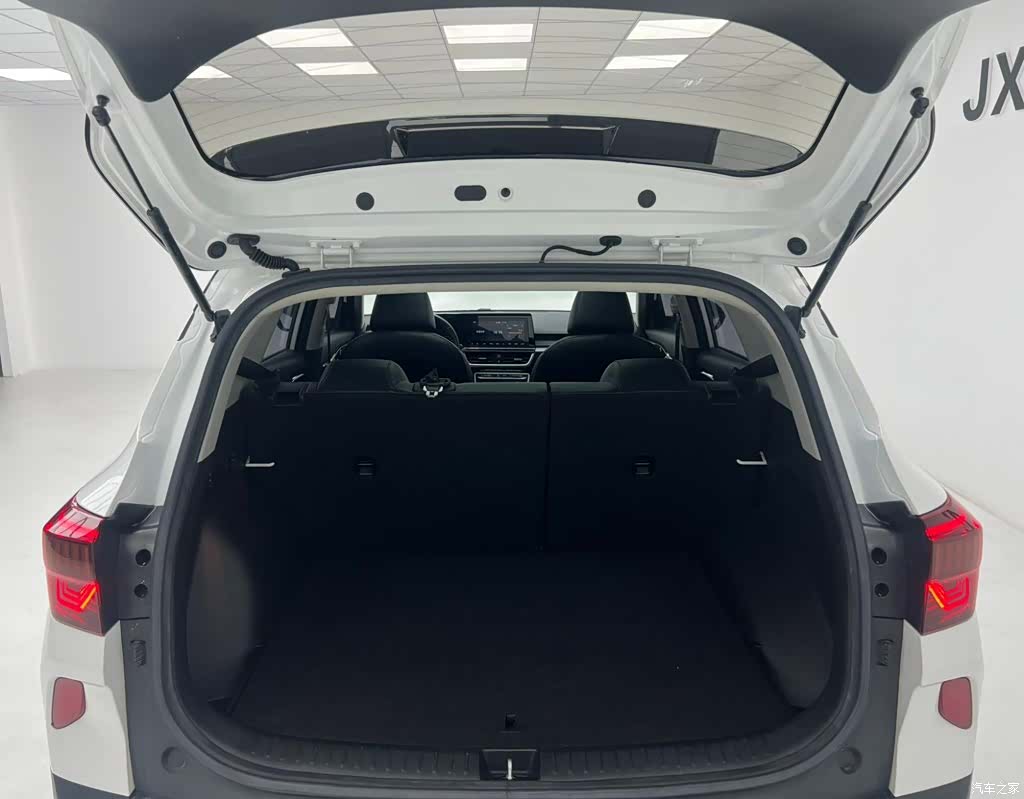 Kia KX3, 2022 19