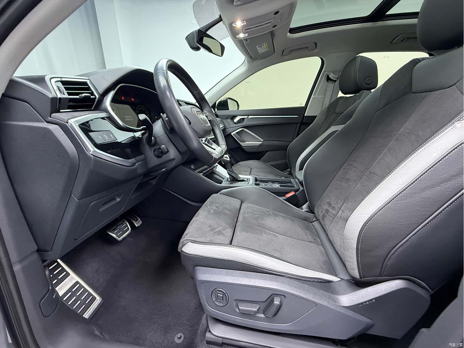Audi Q3, 2022 8