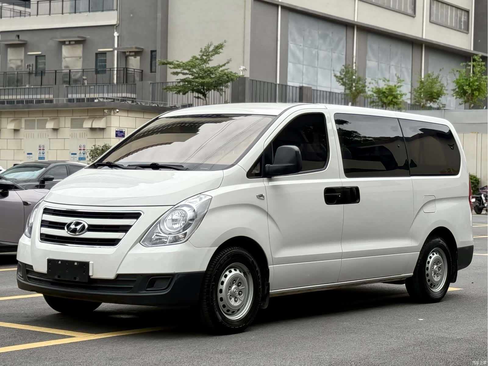 Hyundai H-1, 2016 4