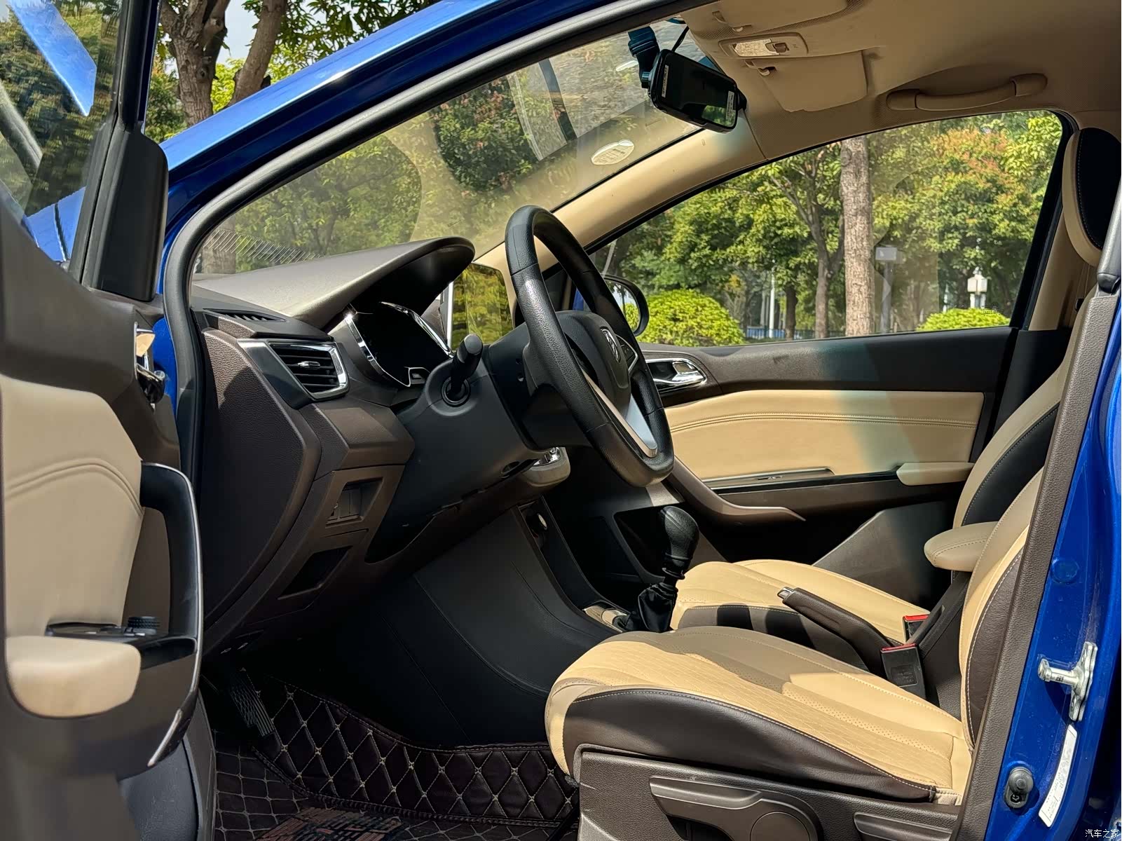 Wuling 310W, 2018 8