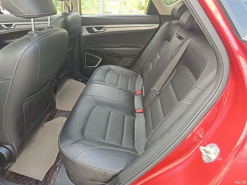 Geely Emgrand, 2020 17