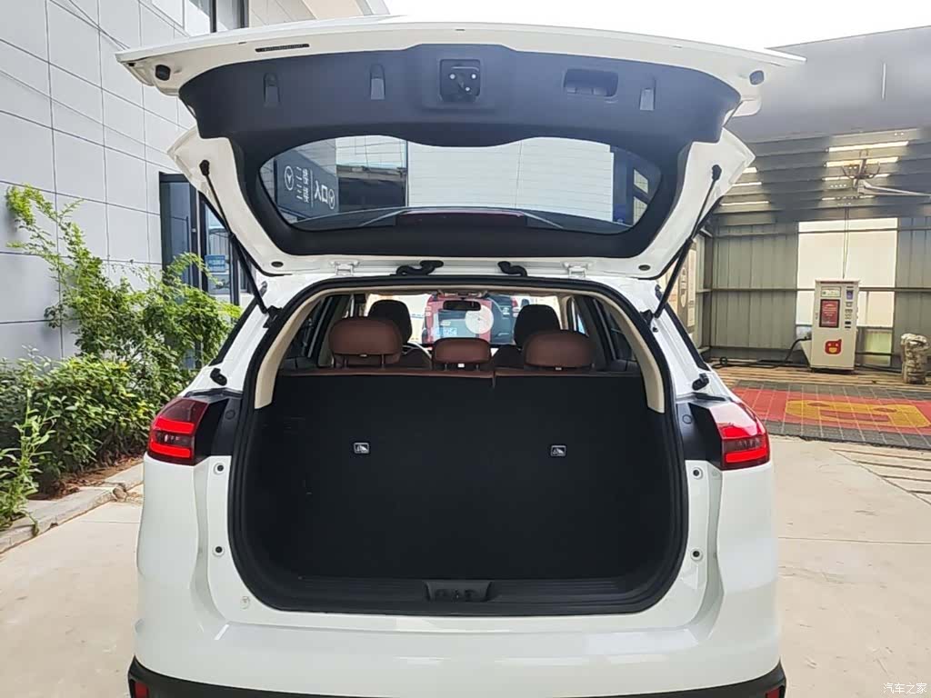 Geely Boyue, 2021 19