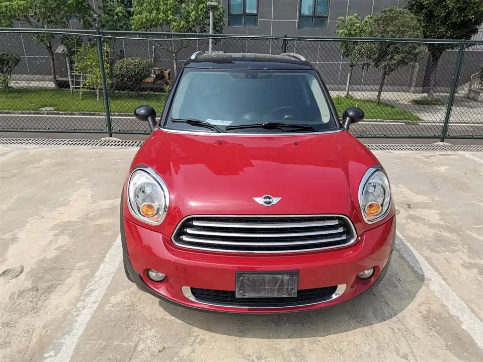MINI COUNTRYMAN