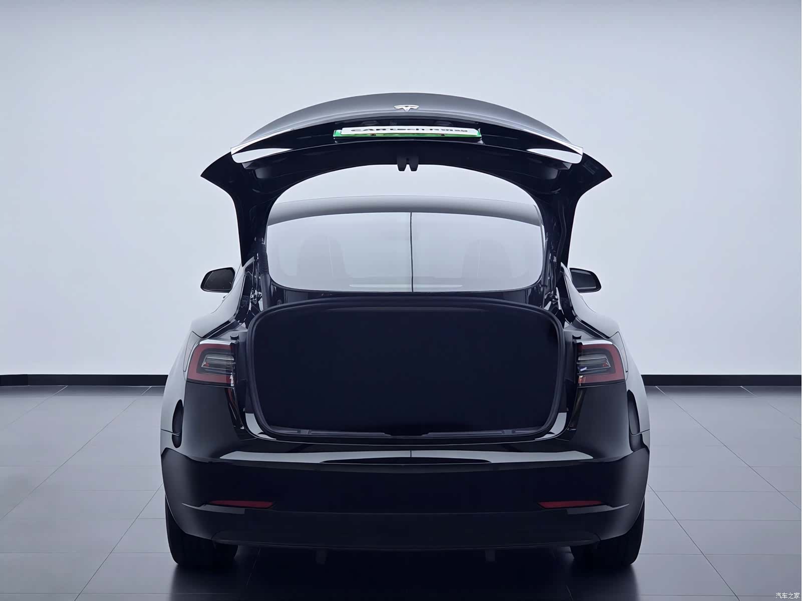 Tesla Model 3, 2021 25