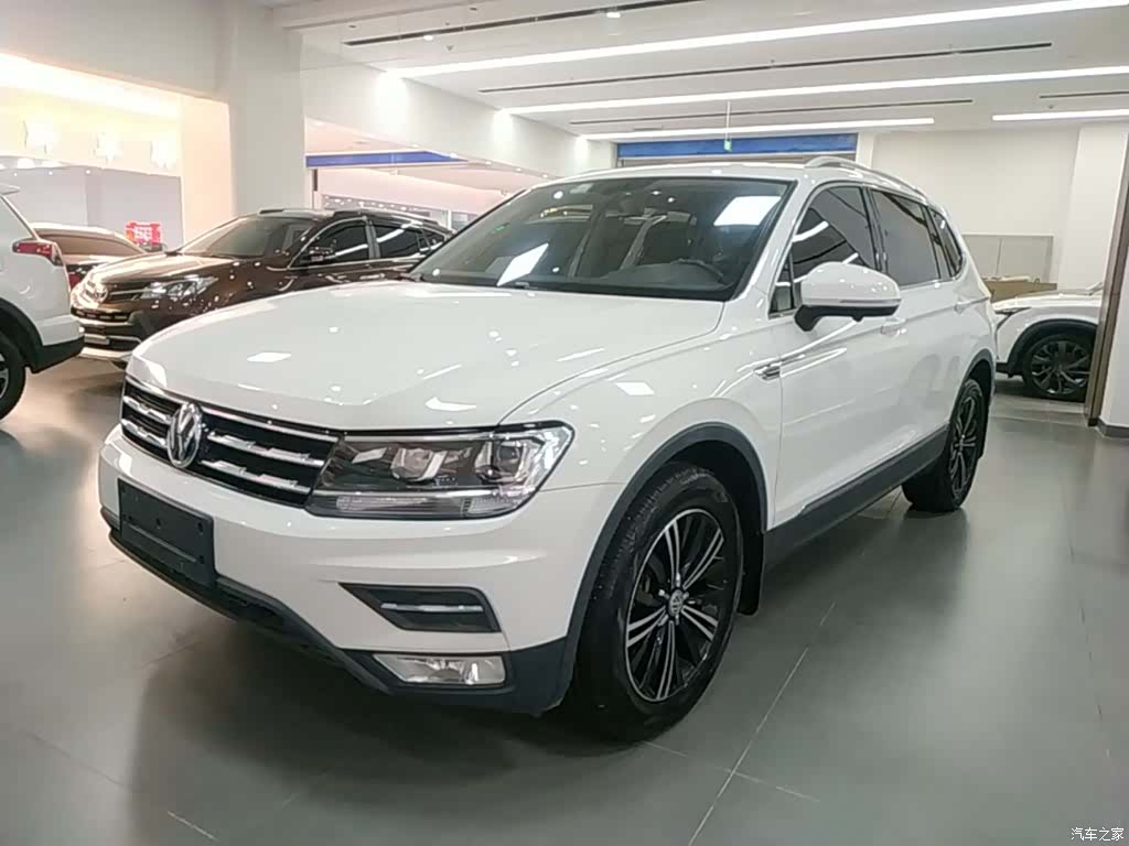 Volkswagen Tiguan L
