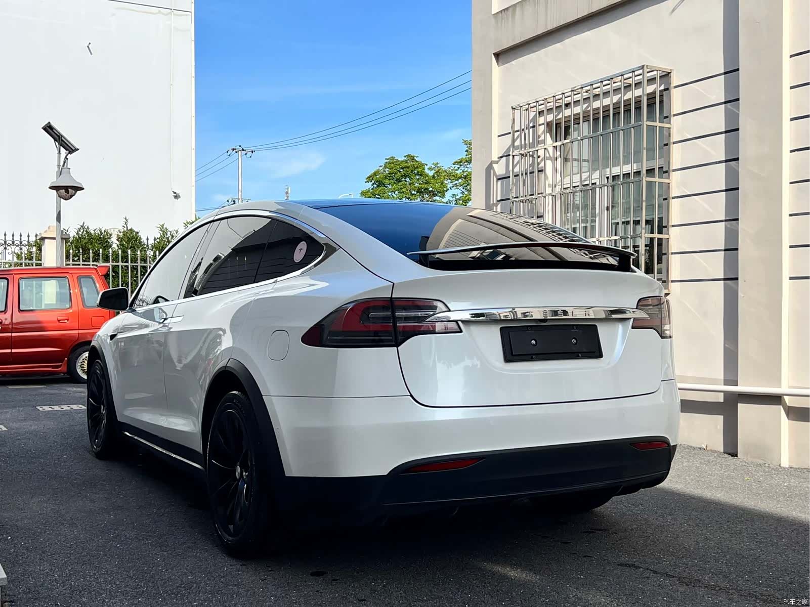 Tesla Model X, 2019 6