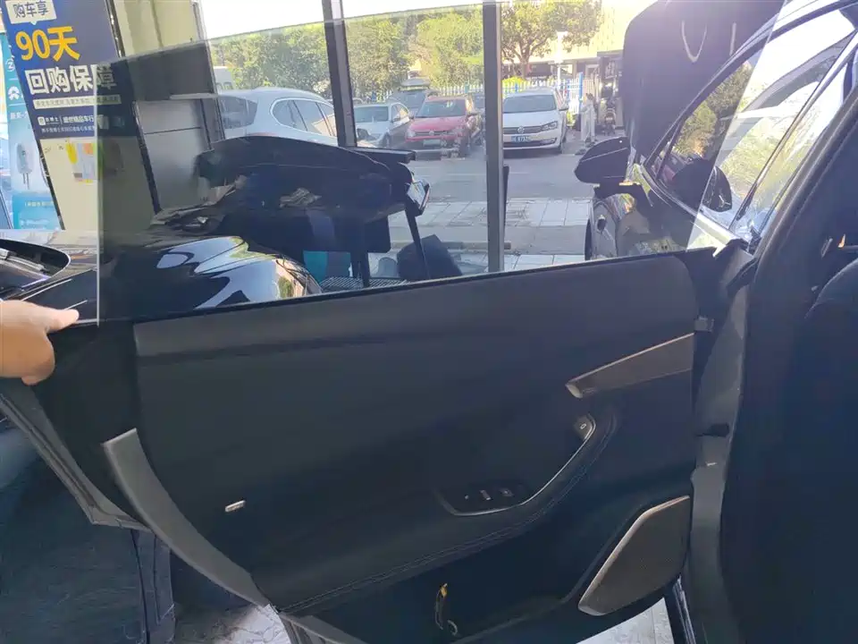 NIO L60 NIO L60