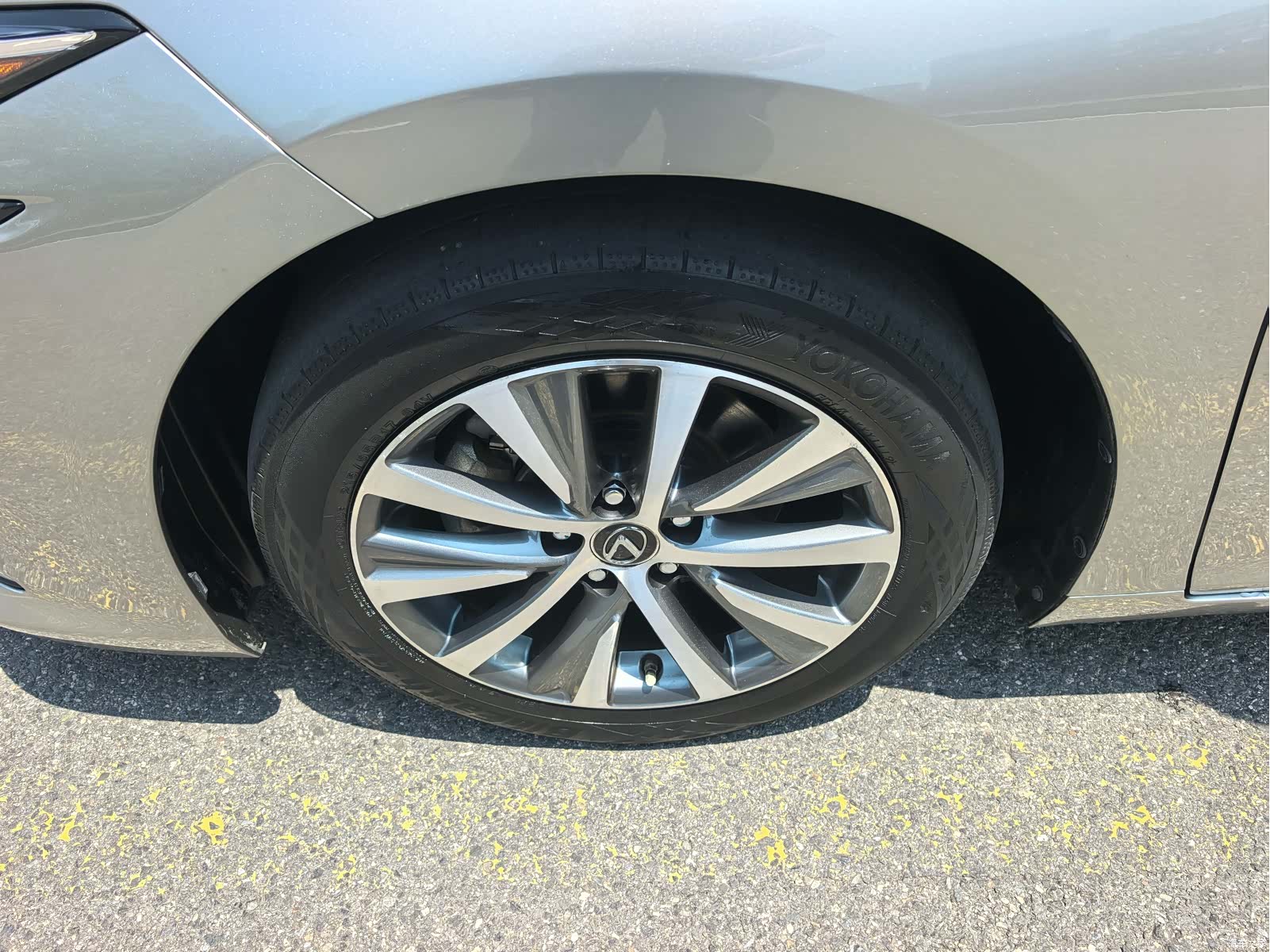 Lexus ES, 2019 12