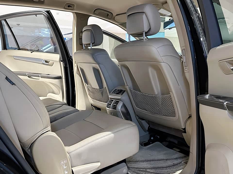 Mercedes-Benz R-class