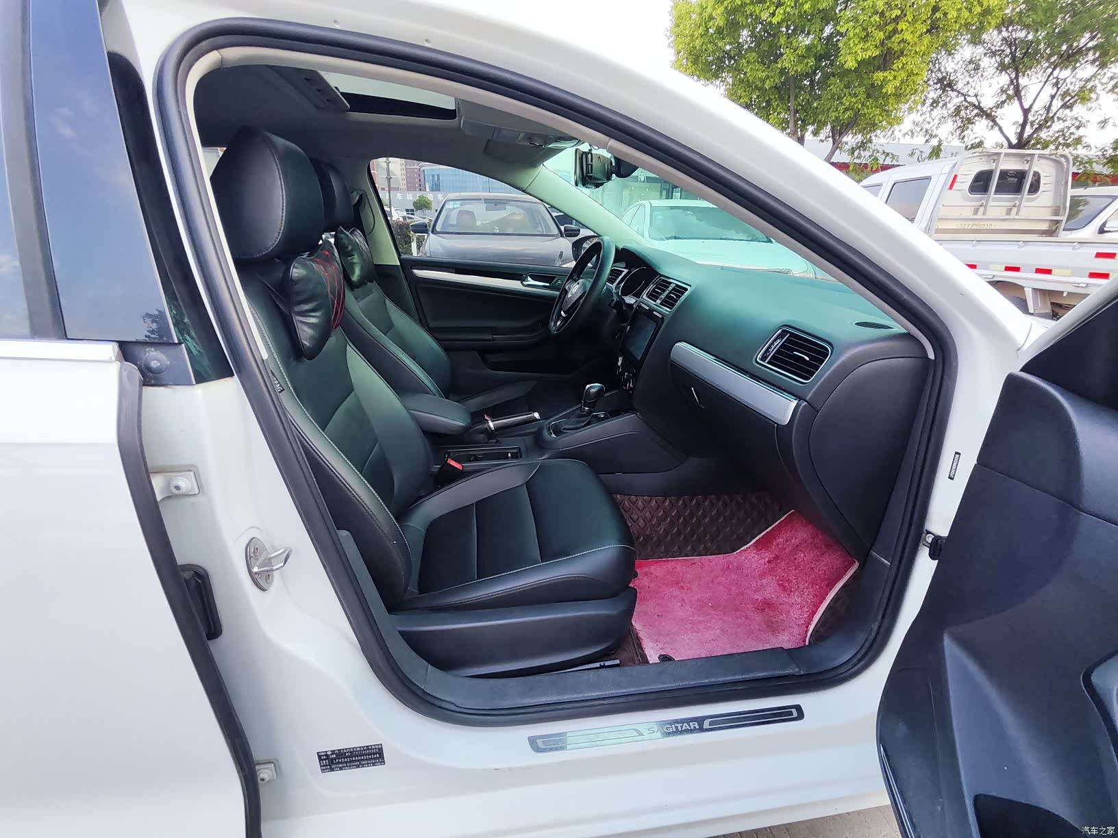 Volkswagen Sagitar, 2017 12