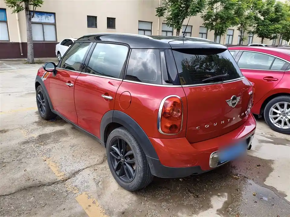 MINI COUNTRYMAN