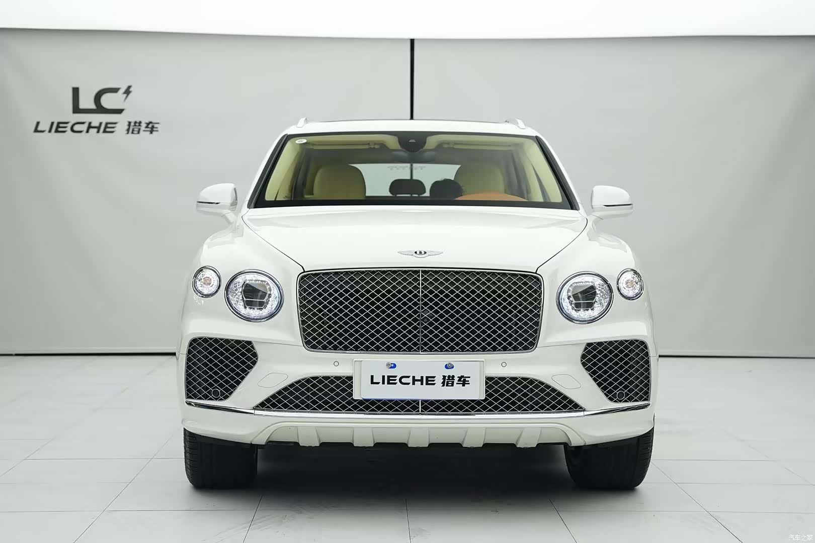 Bentley Bentayga, 2021 2