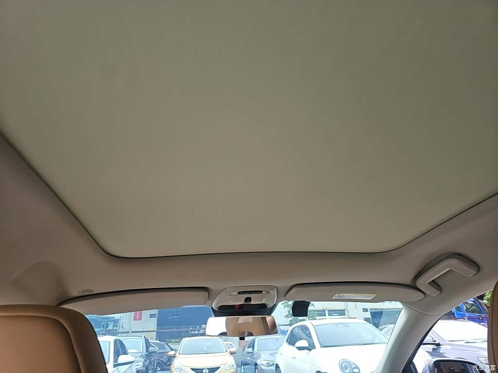 Volvo V40, 2018 18