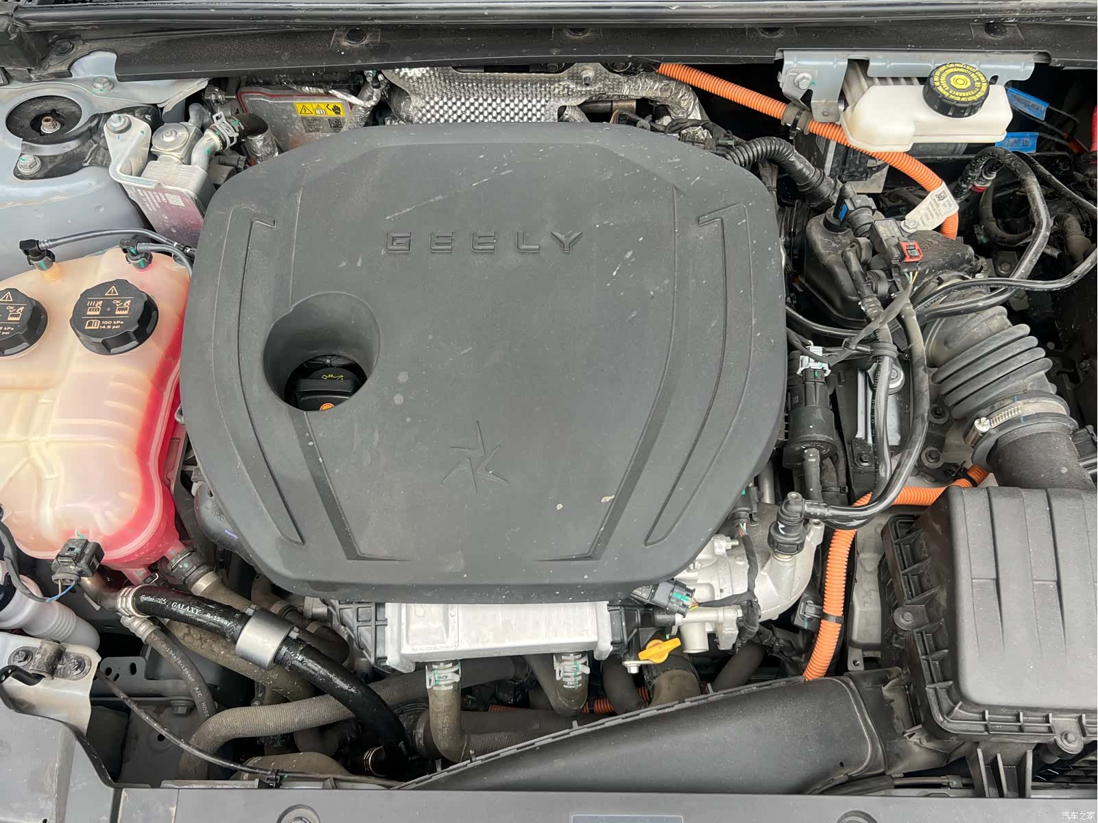 Geely Galaxy L6, 2024 12