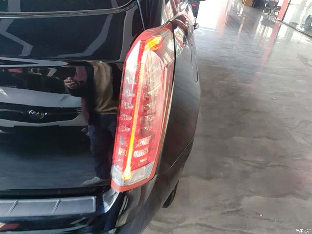 Cadillac SRX, 2015 8
