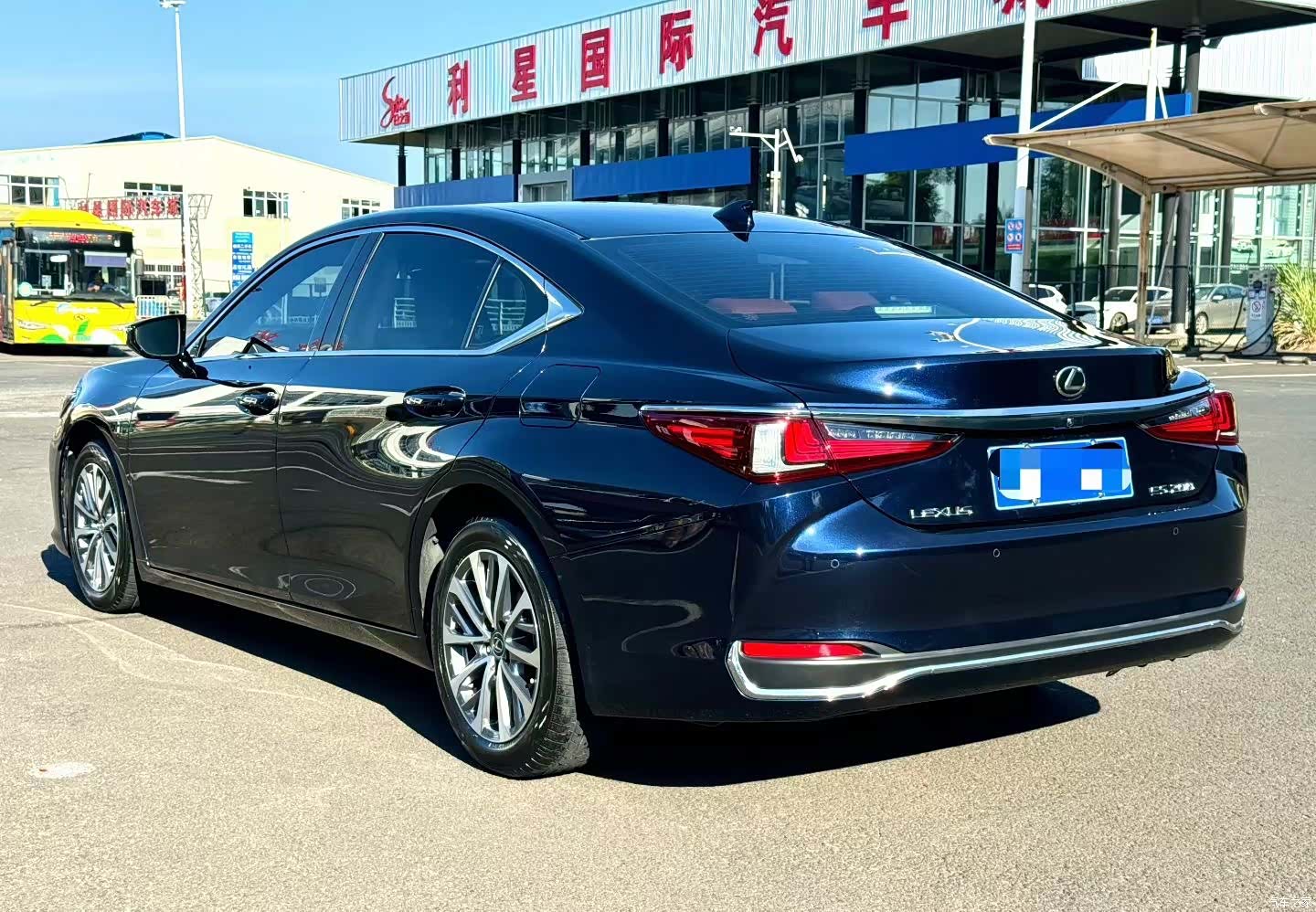 Lexus ES, 2024 9