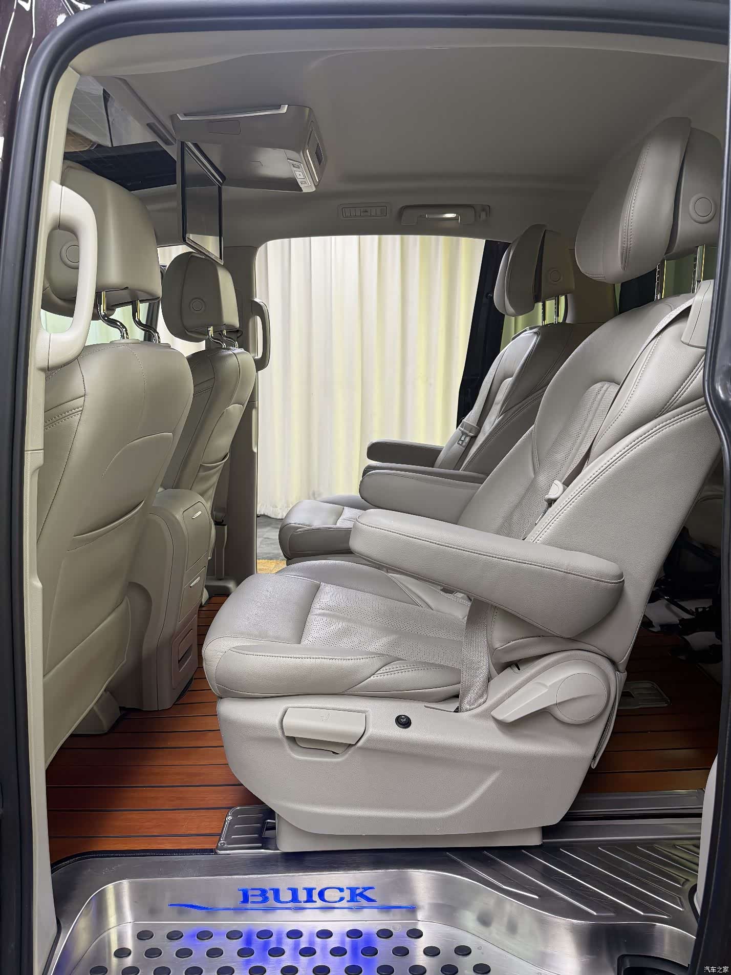 Buick GL8, 2020 40
