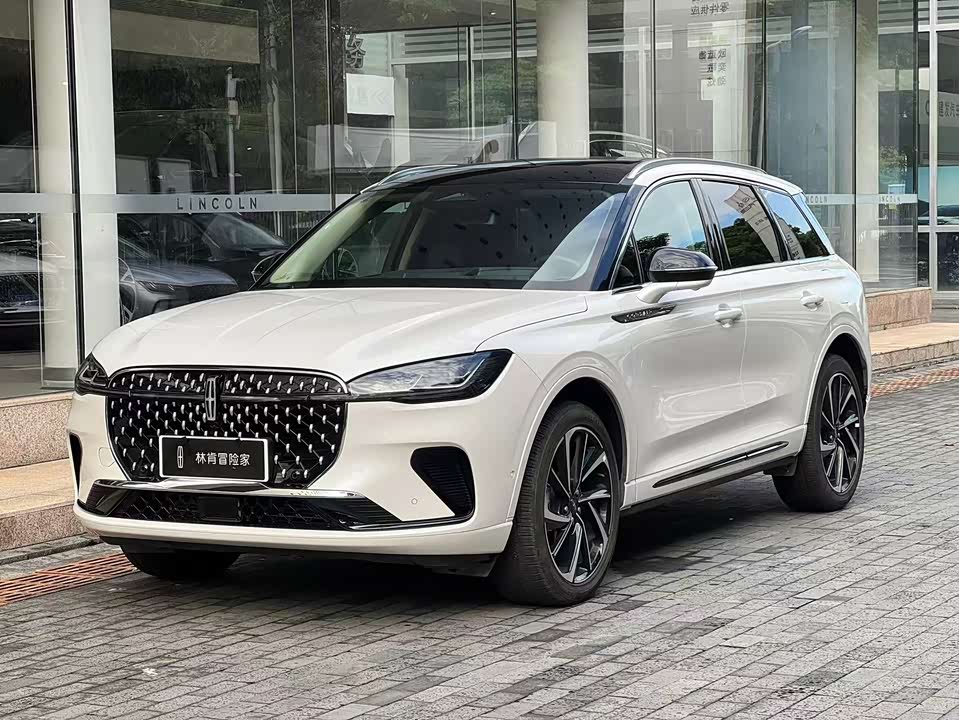 Lincoln Adventurer