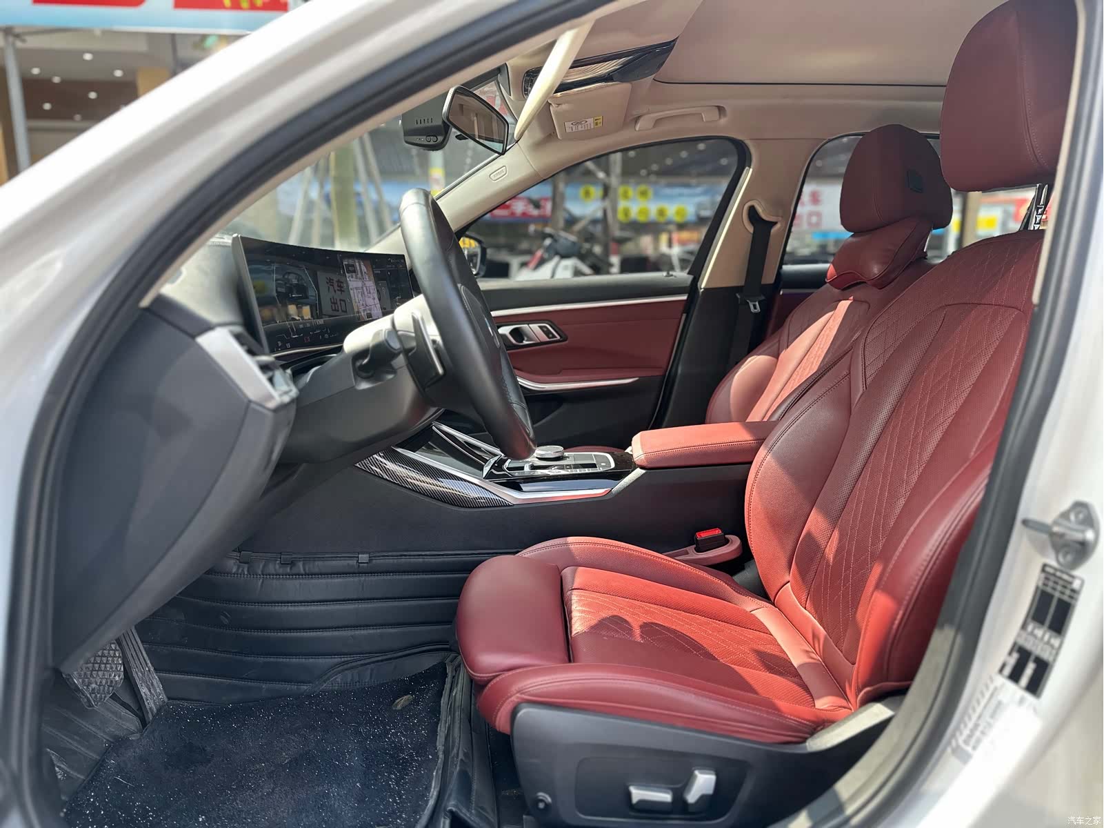 BMW 3 Series, 2024 все фото