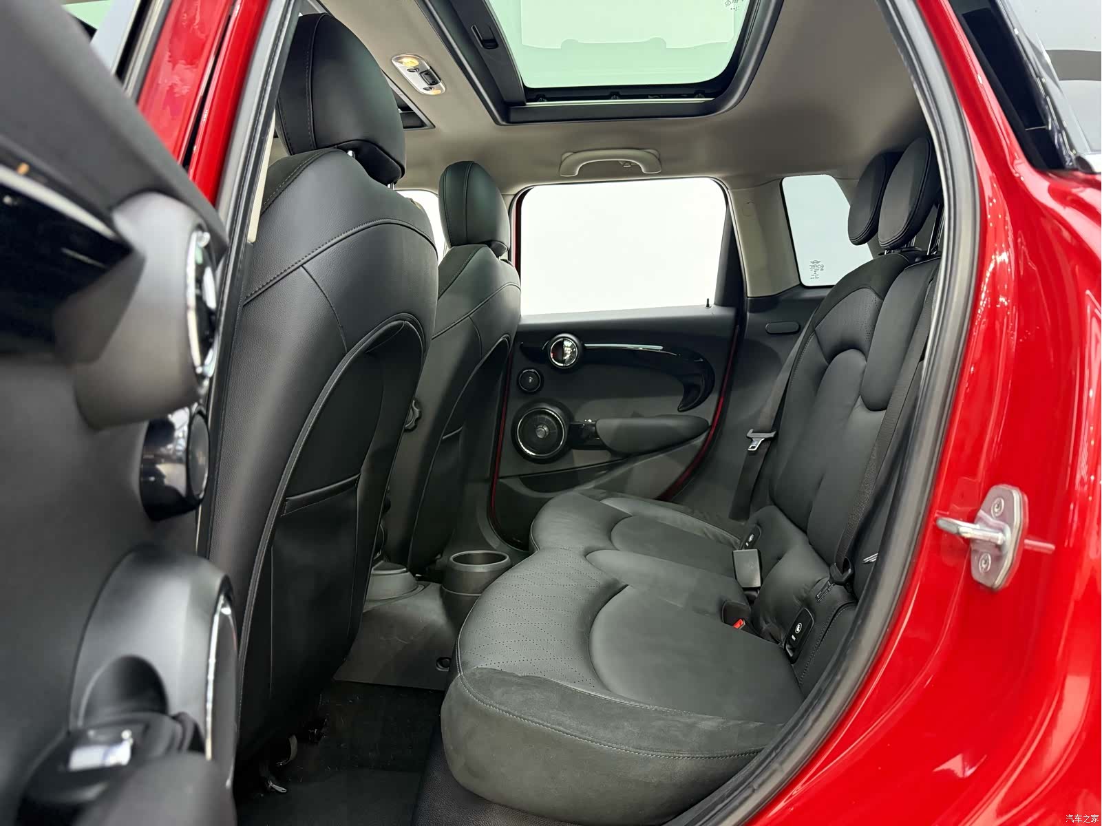 Mini Cooper, 2015 13