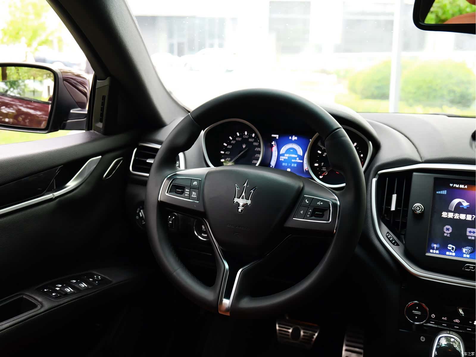 Maserati Ghibli, 2015 15