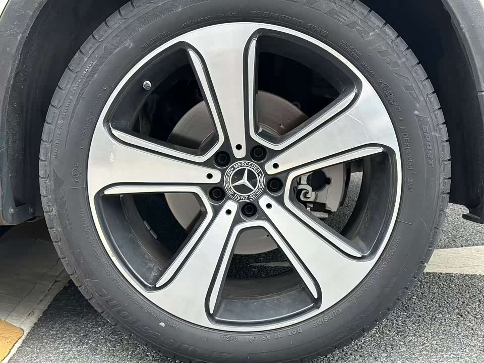 Mercedes-Benz GLC Mercedes-Benz GLC
