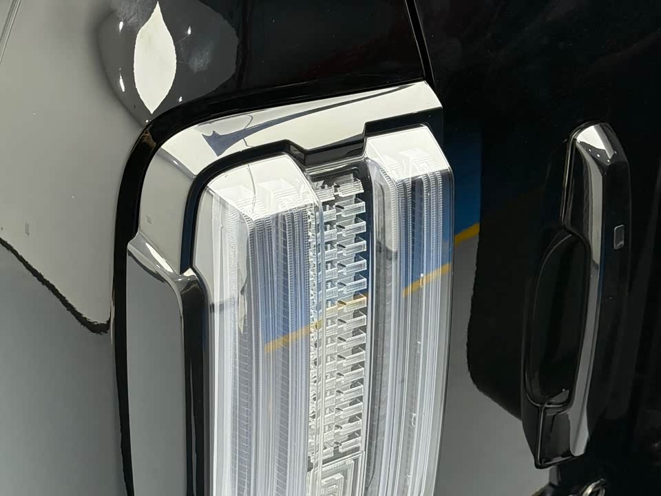 CrossBoundary Co-creation tank 300