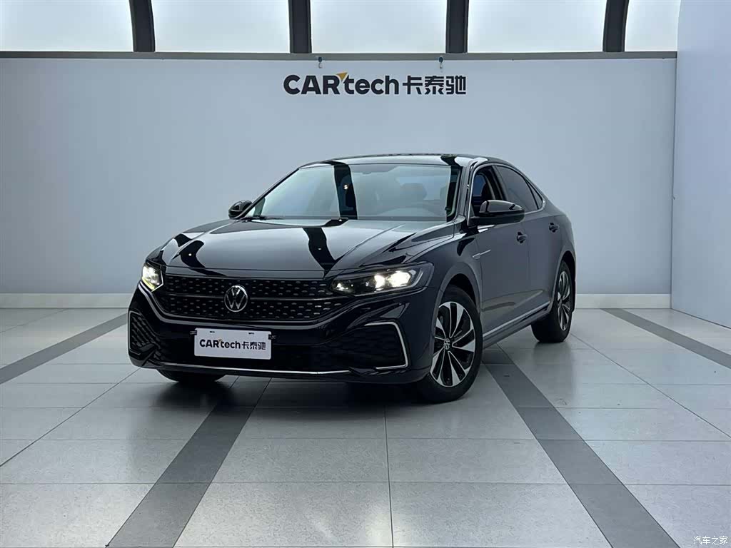 Volkswagen Passat, 2023 1