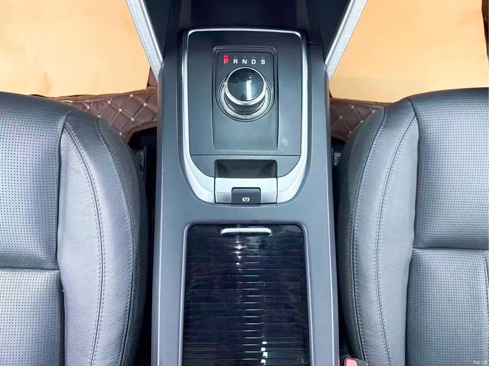 Land Rover Discovery, 2017 18