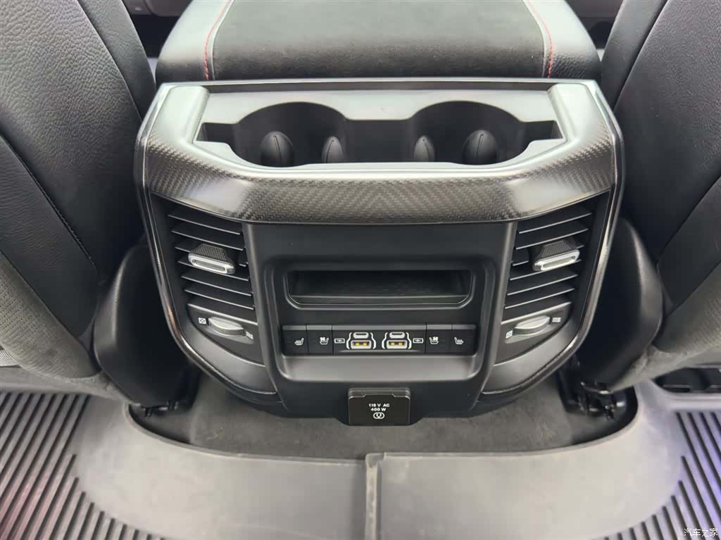 RAM Trucks, 2022 12